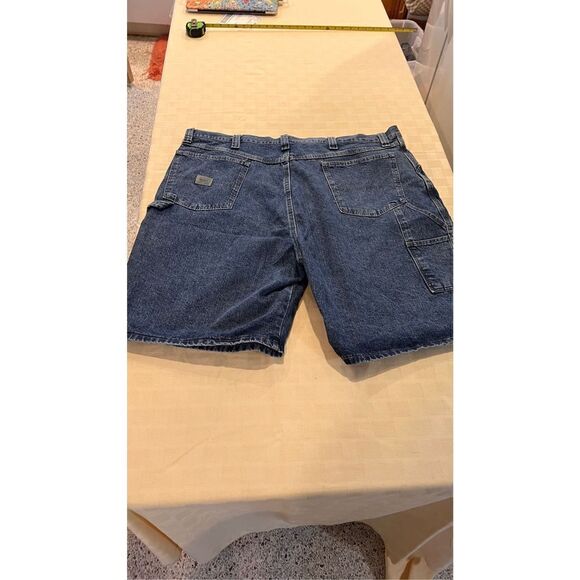 Wrangler Men's Classic Fit  Carpenter Jean Shorts Blue Denim Medium Wash Size 44 - Picture 7 of 9